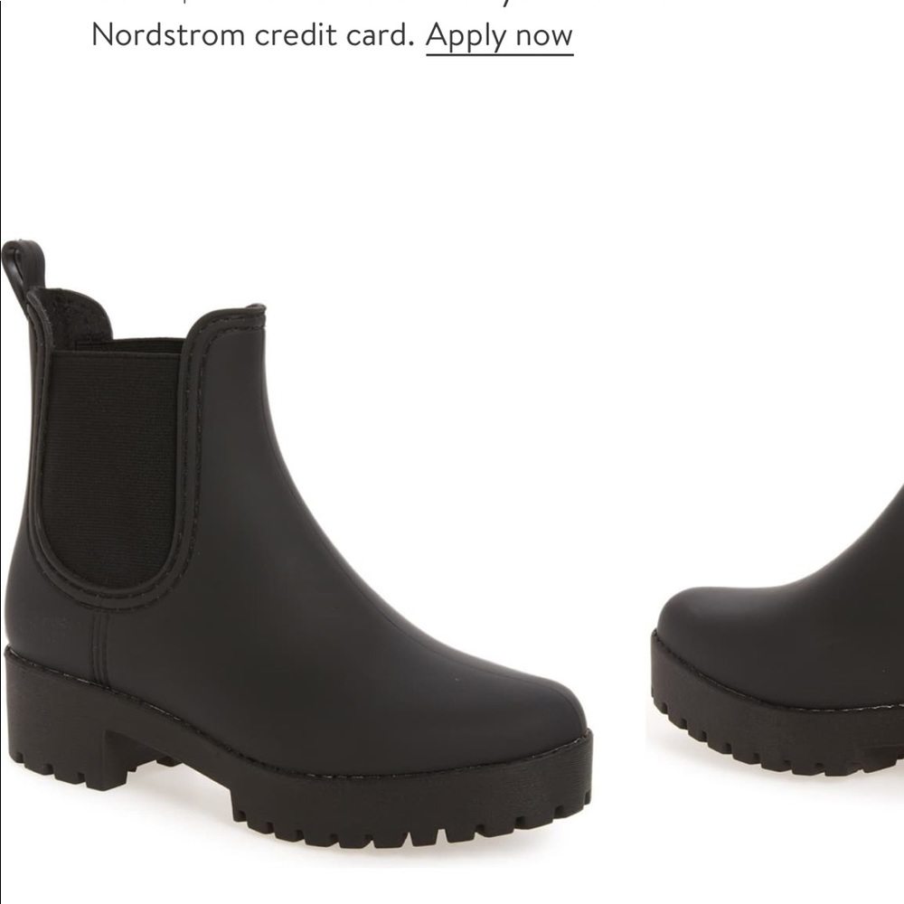 Cloudy Waterproof Chelsea Rain Boot